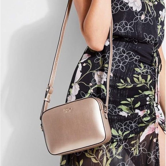 GUESS womens Top Zip bag - Picture 5 of 8